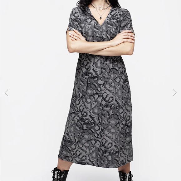 Disturbia snake print midi dress - Picture 5 of 7